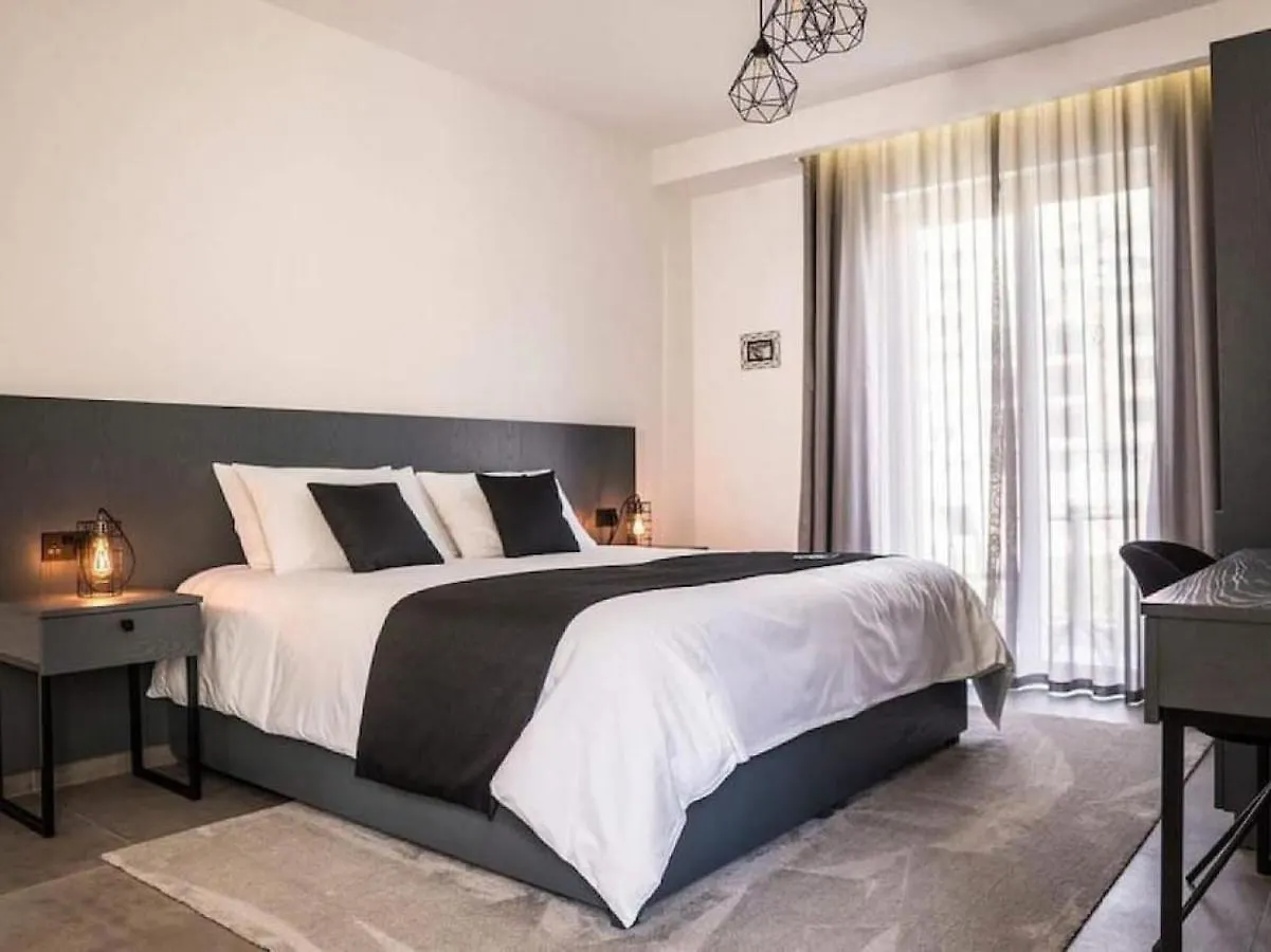 The Valley Room 7 Condo With Parking On Premises Saint Julian's Guest house